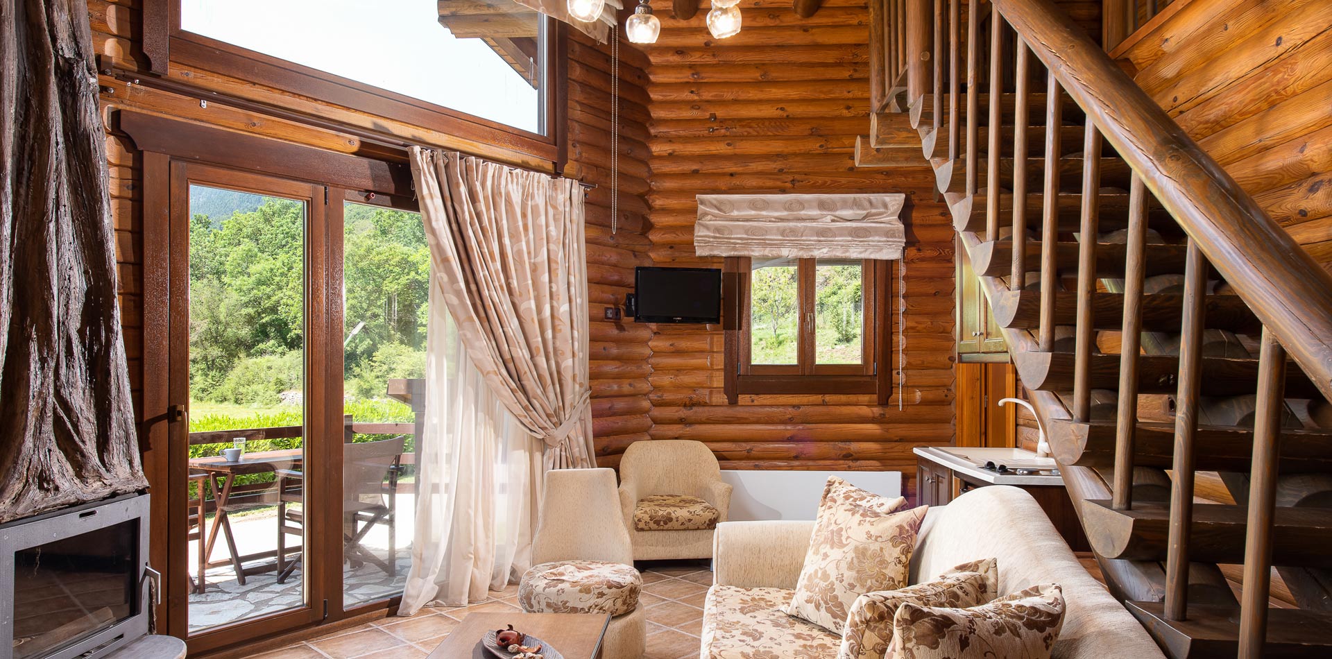 Natura Chalet living room area