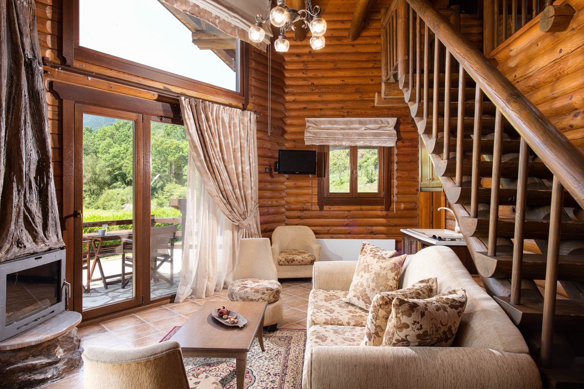 Natura Chalet living room area