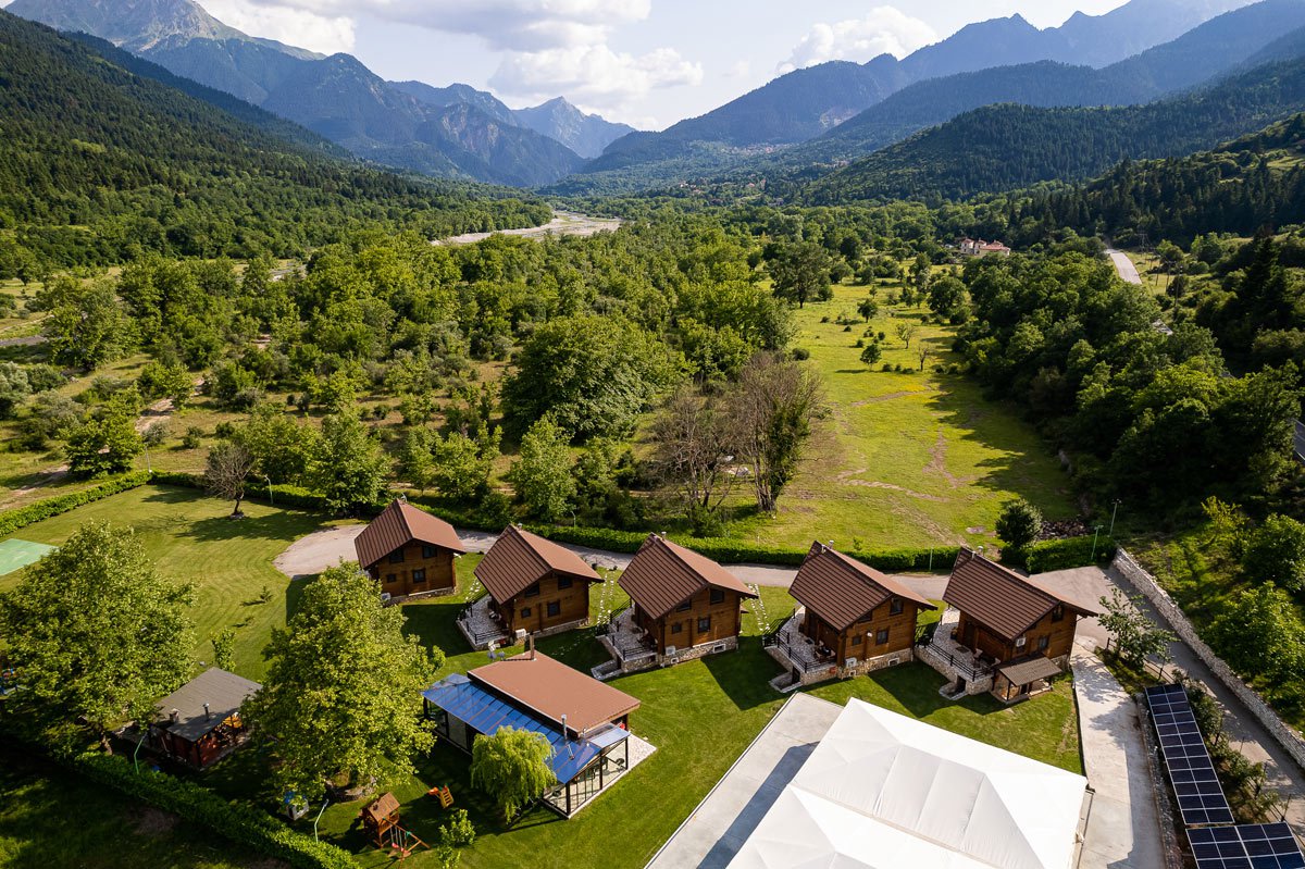 Panoramic view of the chalets with the mountains in the background