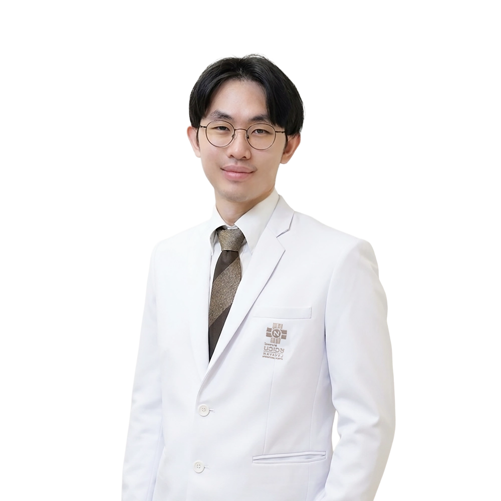 นพ.ชณัฐ ปิยพงศ์โกวิท