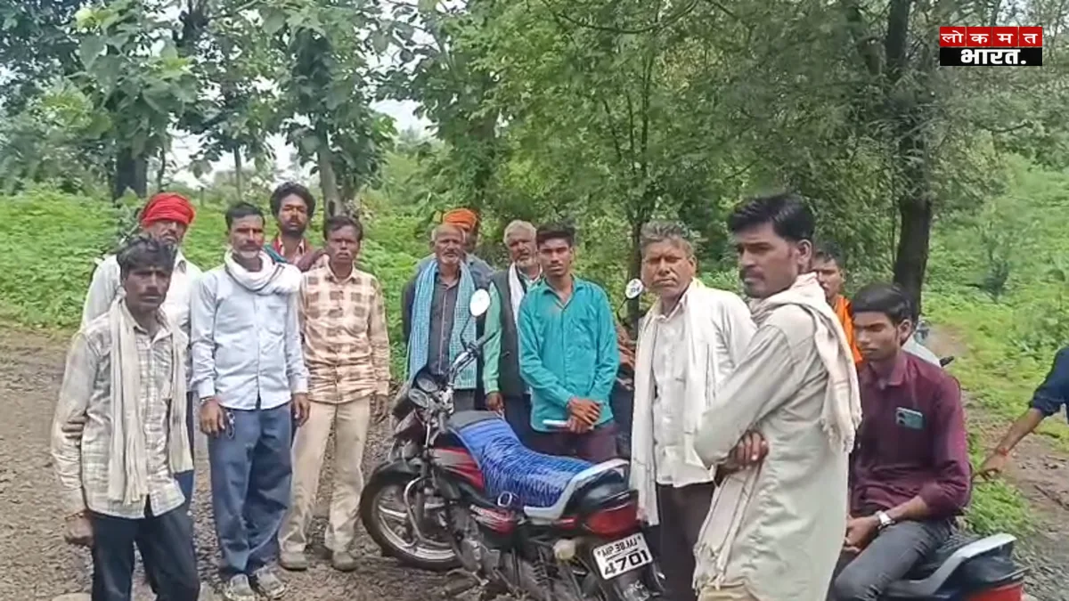 खेत में करंट से चाचा-भतीजे की मौत