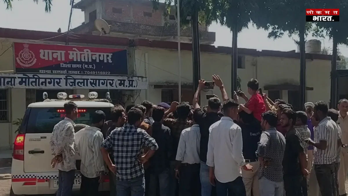 सागर में दुर्गा प्रतिमा स्थापना को लेकर विवाद: 'यह मेरी निजी जमीन है' कहकर मारपीट, 36 साल से लग रही है मूर्ति