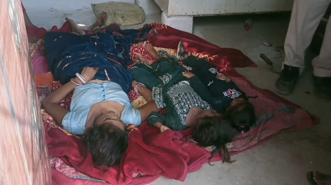 मां ने तीन बेटियों के साथ मौत को लगाया गले