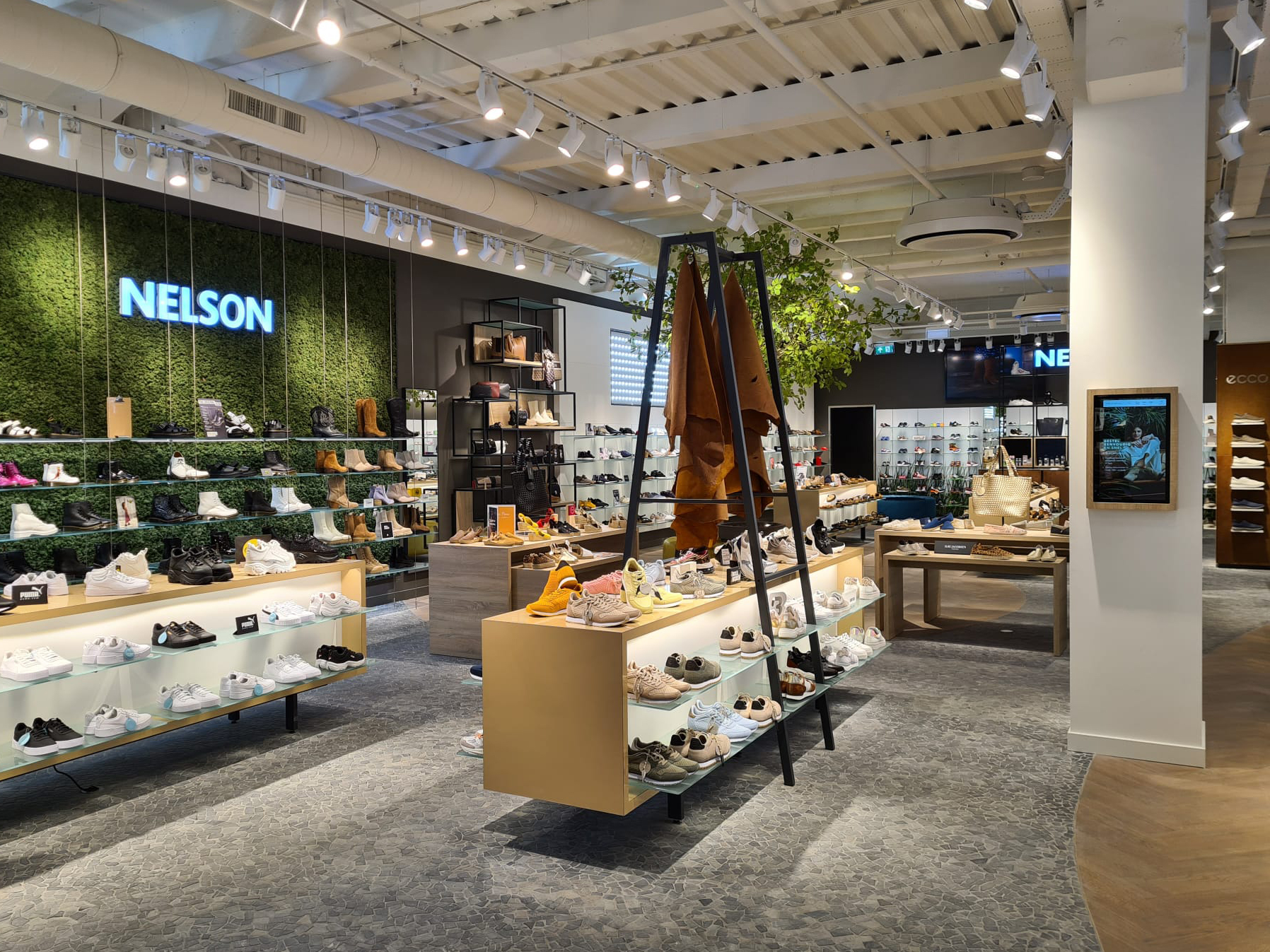 Beangstigend Ounce Gezamenlijke selectie Nelson Schoenen opent Premium Store in Mall of the Netherlands - Nelson.nl