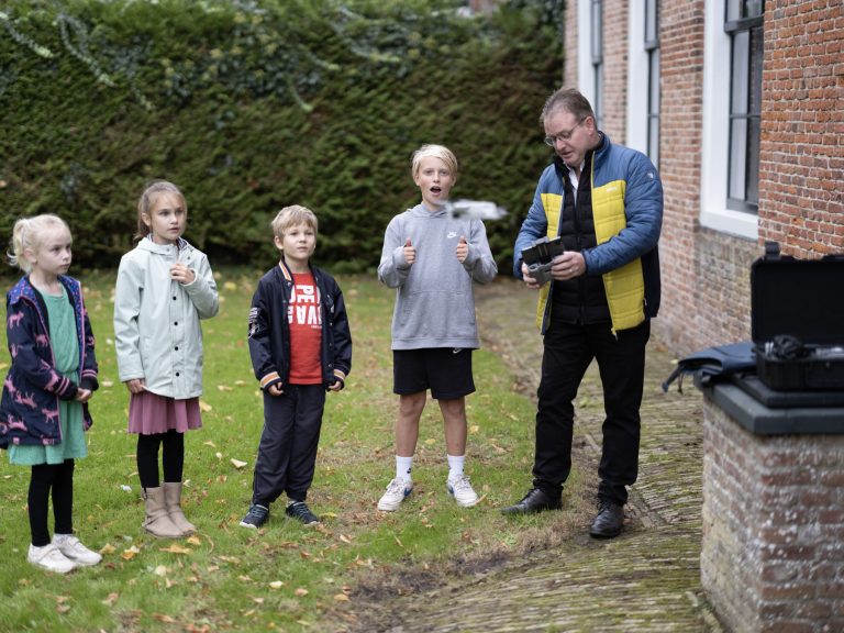 Hoe kan een drone vliegen?