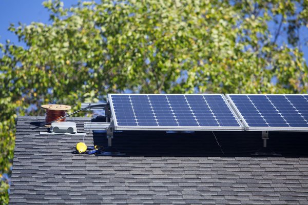 Guide to Install Solar Panels Yourself