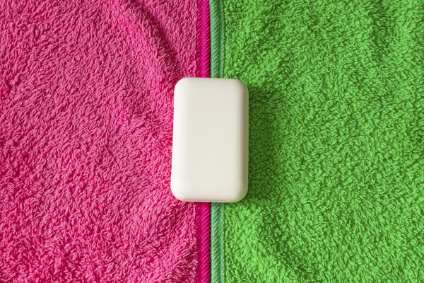 Discover the Benefits of Handmade Natural Soap Bars with Essential Oils in the UK
