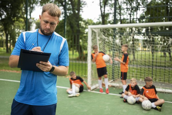 Online Football Coaching Courses