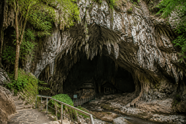 Kuda Caves