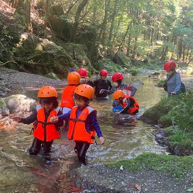 6歳から親子で夏休みの思い出作り。自然を体験！真夏の清流探検in飯能