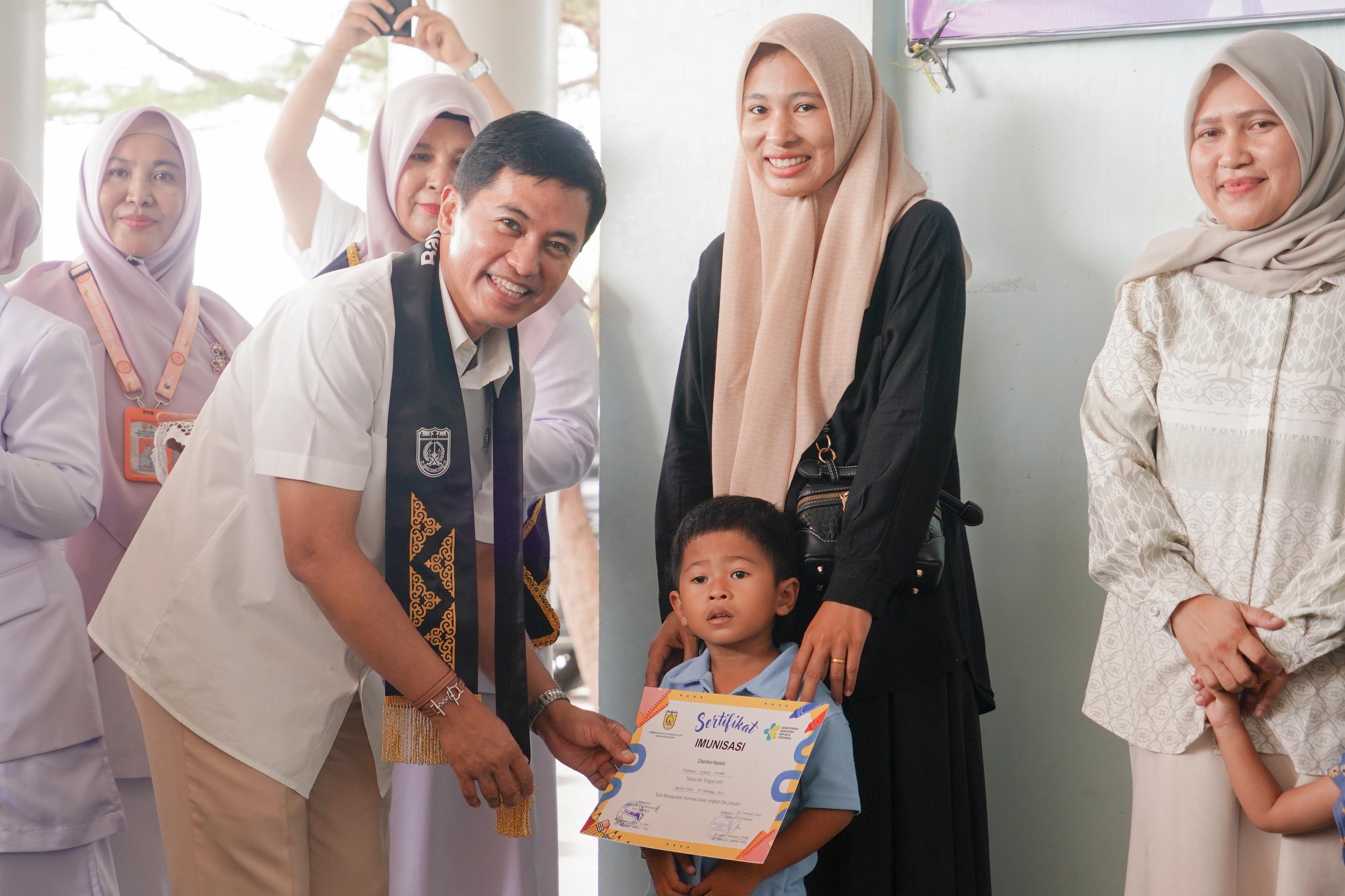 Kemenkes Jadikan Aceh Percontohan Nasional Percepatan Imunisasi Anak
