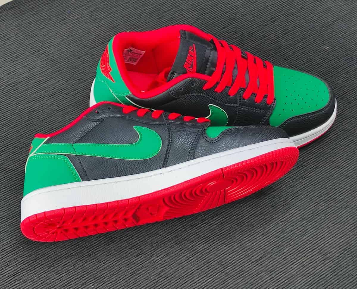 black and gorge green 