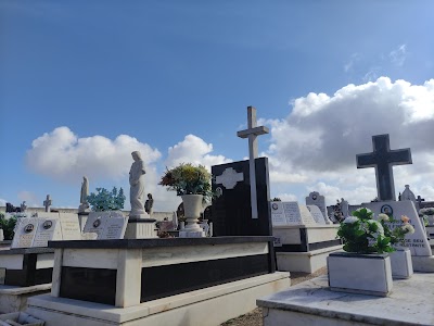 Cemitério Da Azueira 5
