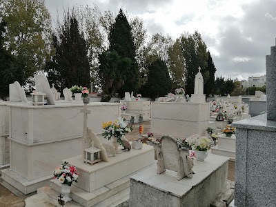Cemitério de aljustrel 3