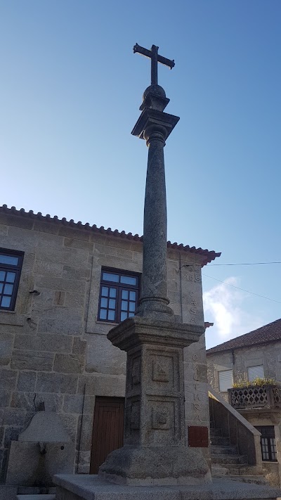 Cemitério de Couto de Esteves 5