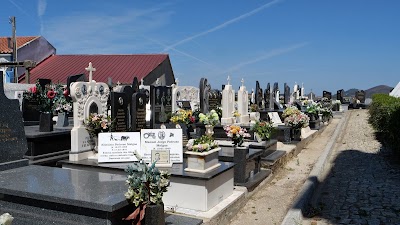 Cemitério de Igreja Nova 4