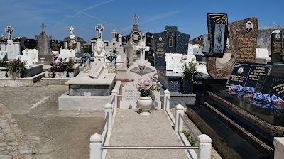 Cemitério de Igreja Nova 5