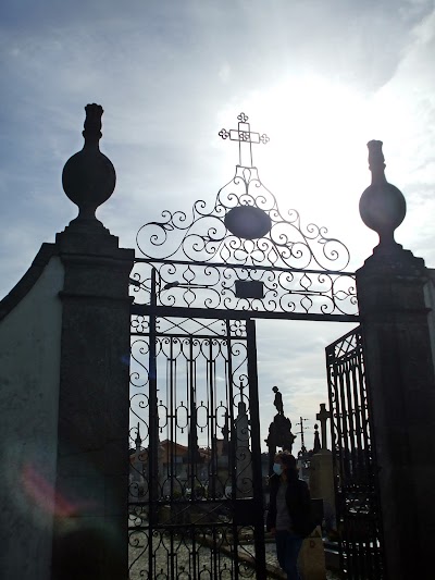 Cemitério de Milheirós de Poiares 4