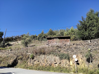 Cemitério de Mosteirinho 4