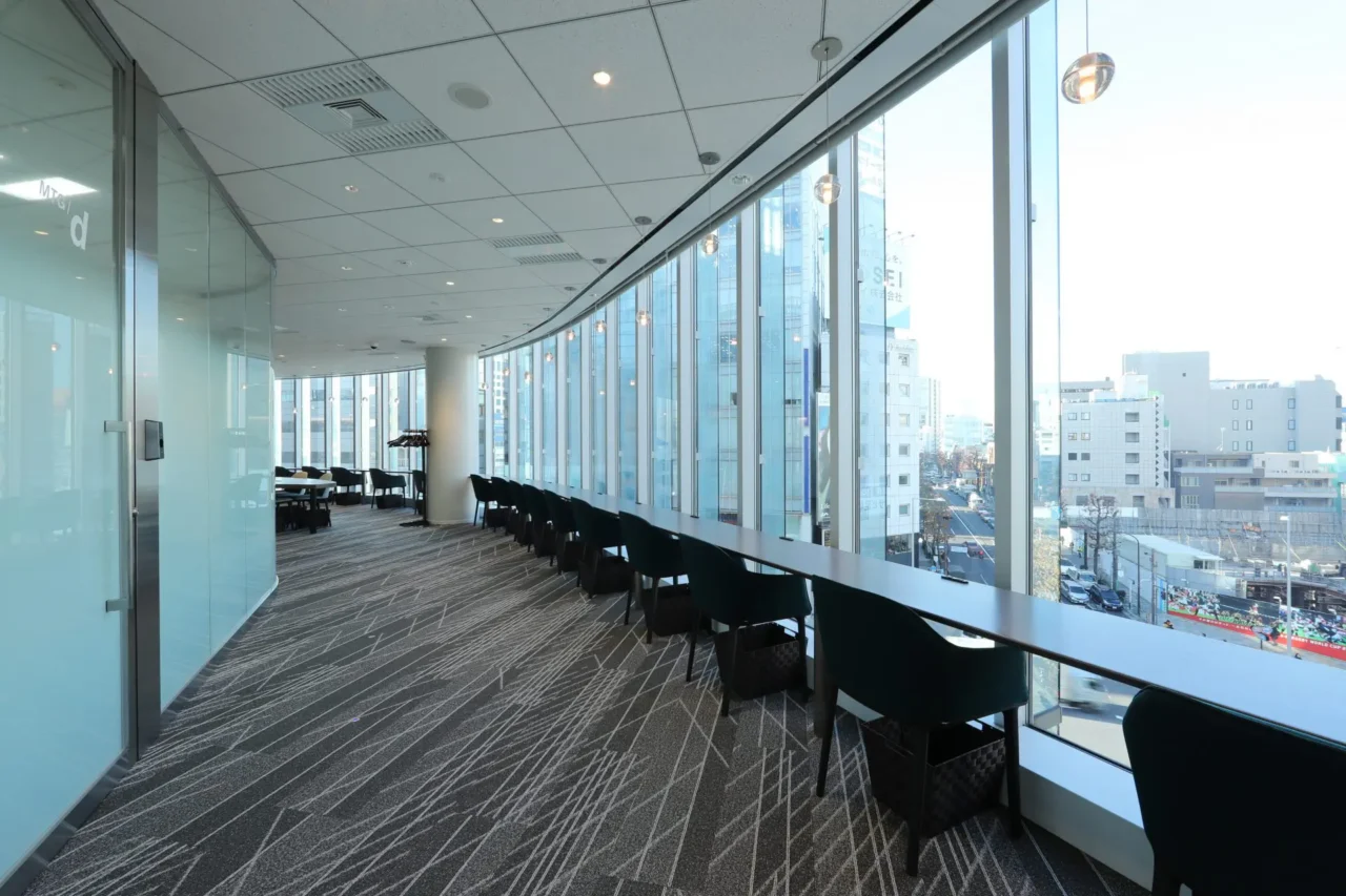 d7e40bfb65c94627df39b700ed6e28e4-10