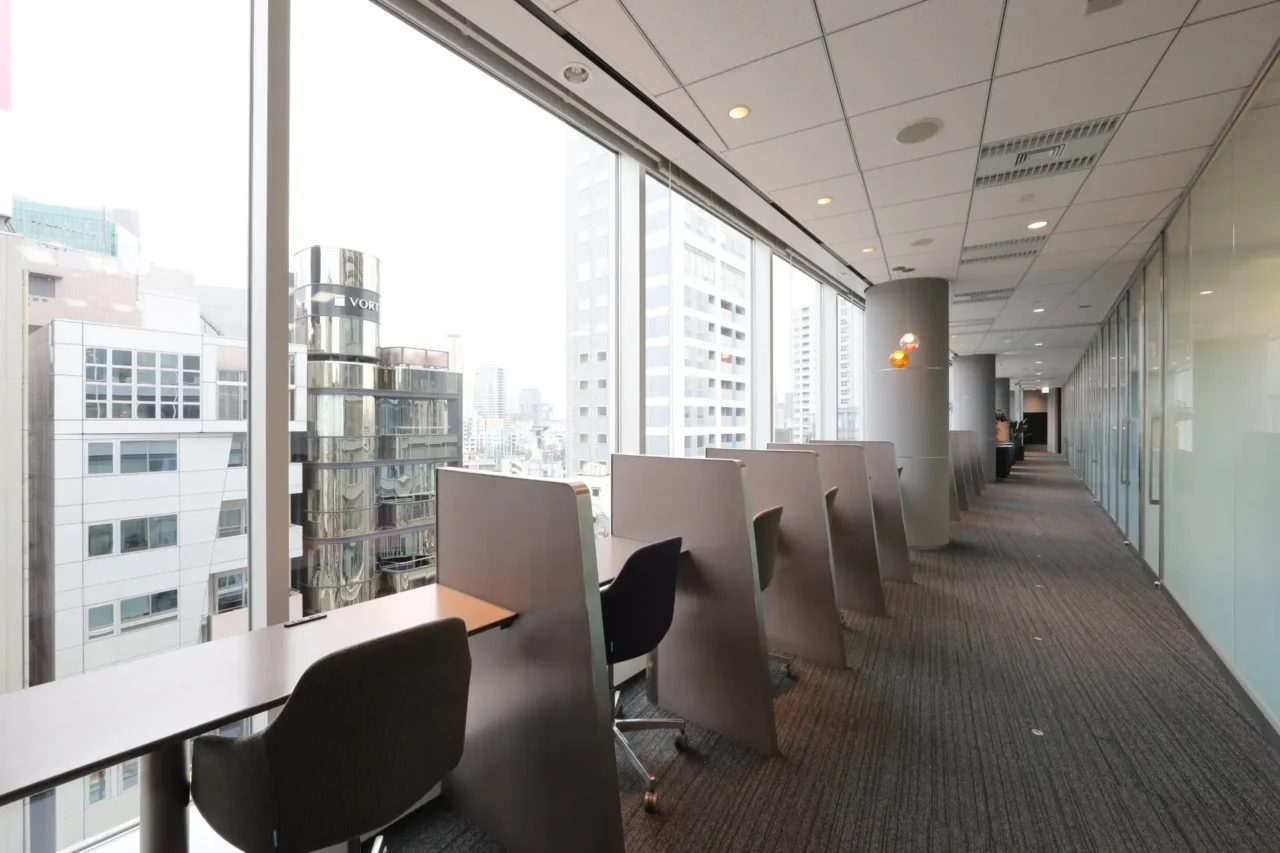 d7e40bfb65c94627df39b700ed6e28e4-3