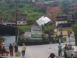 Após deslizamento, nº de vítimas por chuva sobe para 18 em Minas Gerais