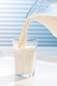 Entenda as diferenças entre a alergia a leite e a intolerância a lactose