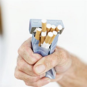 Psicóloga dá dicas para deixar o cigarro em 2014