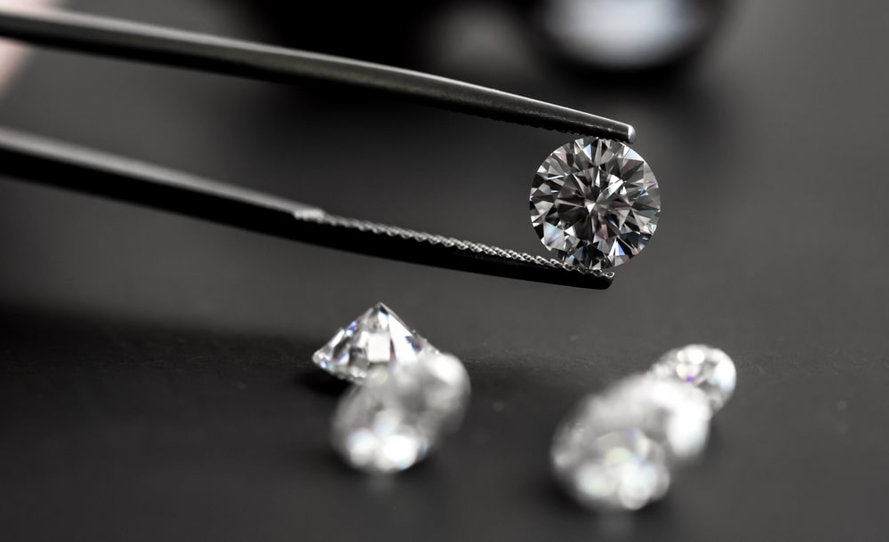 4Cs Lab Grown Diamonds: Choosing Your Perfect Stone