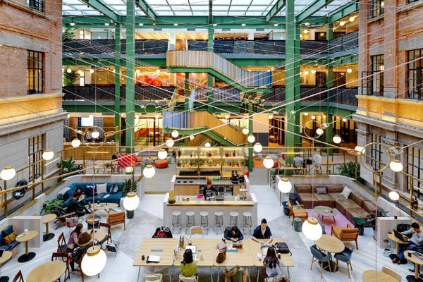 WeWork Weihai Lu, Shanghai, Kina