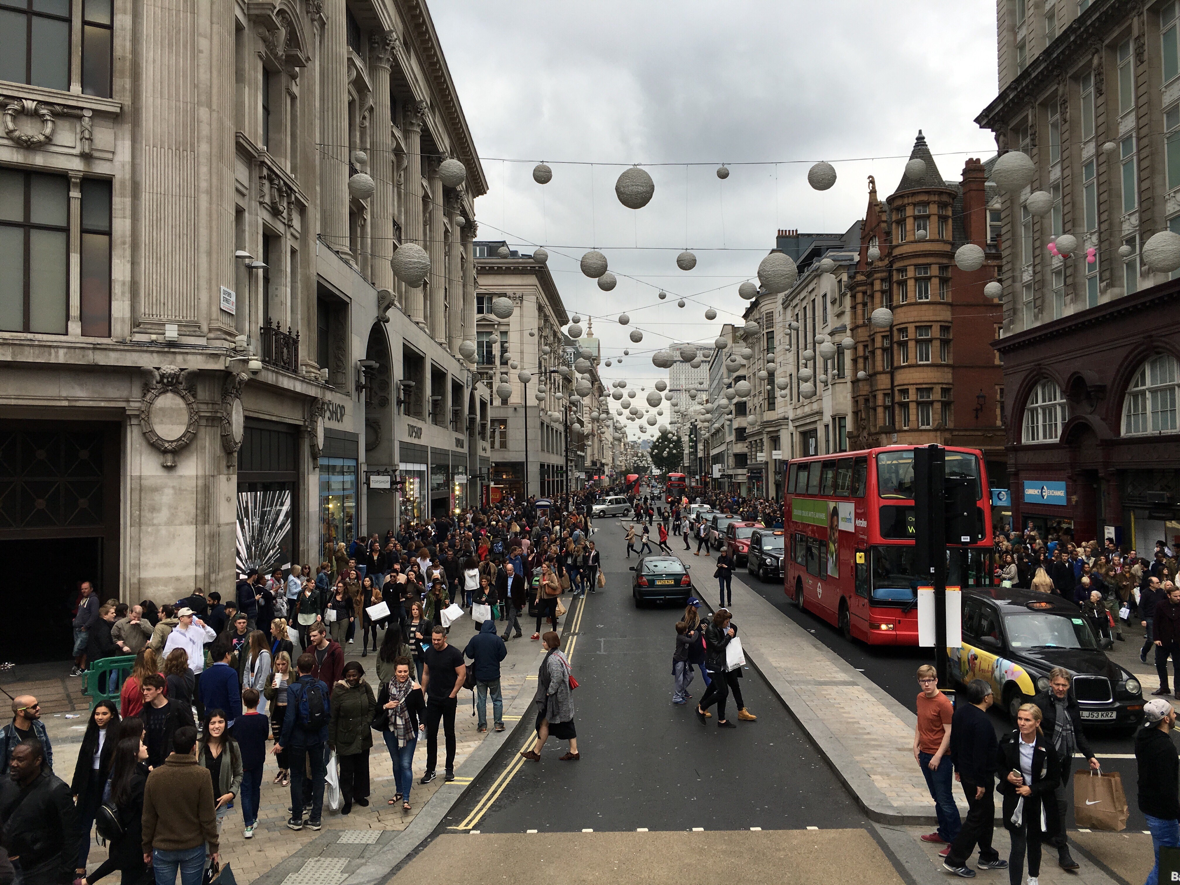 UK consumer confidence increases six points in July