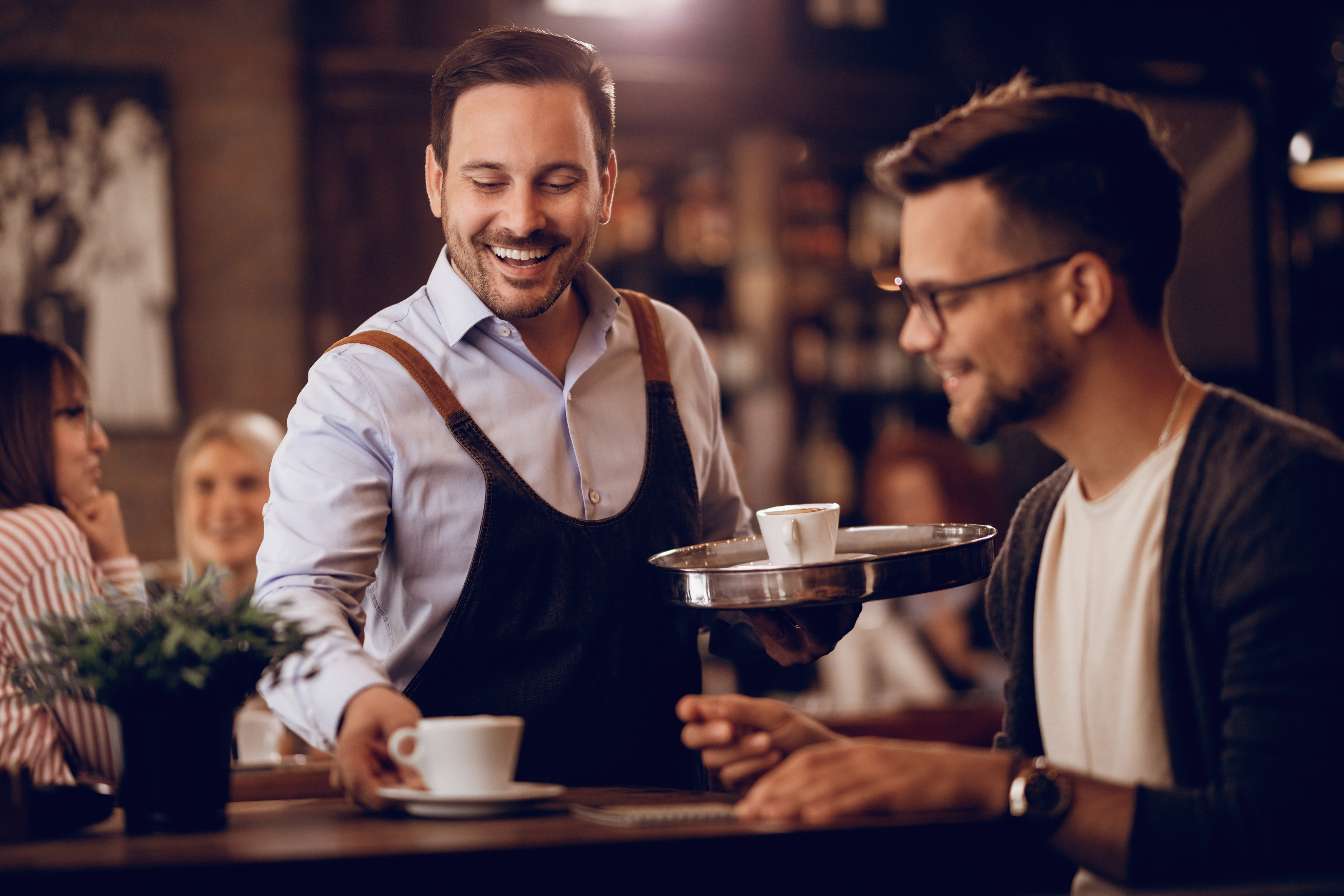 Some US restaurants are banning tips to pay staff higher wages