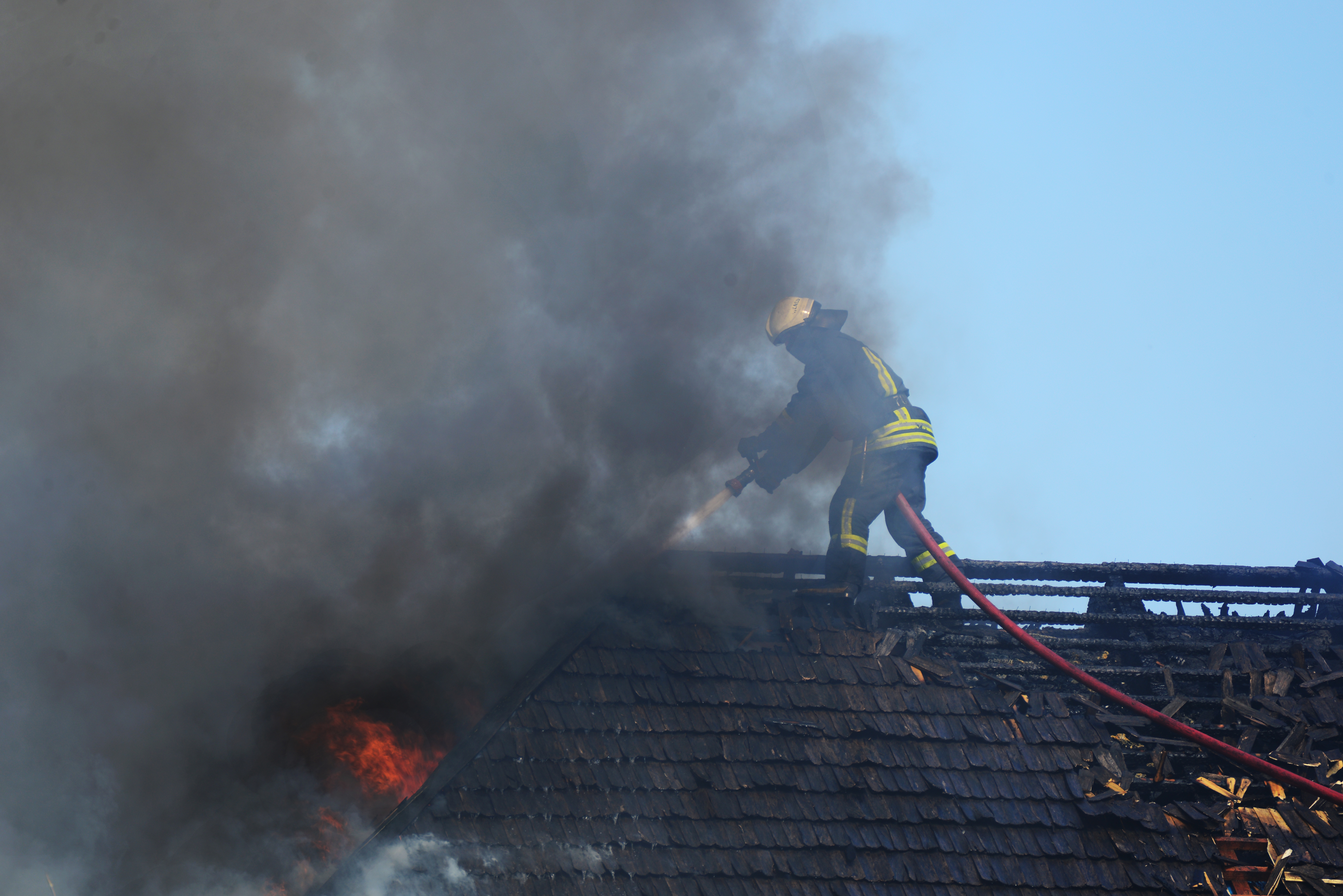Historic Leicester church roof destroyed by a large fire