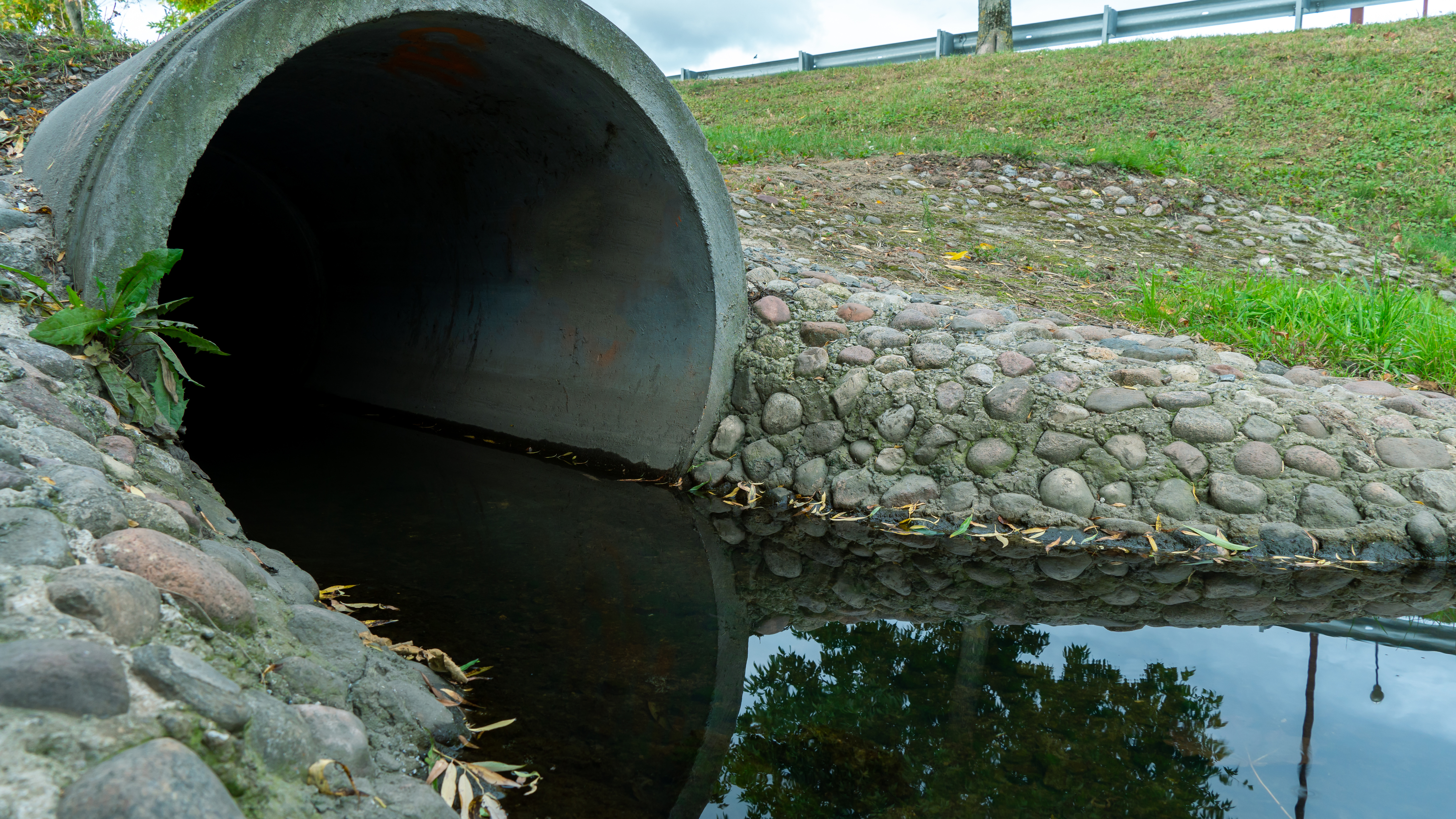 Most sewage spills in England may be illegal, analysis suggests