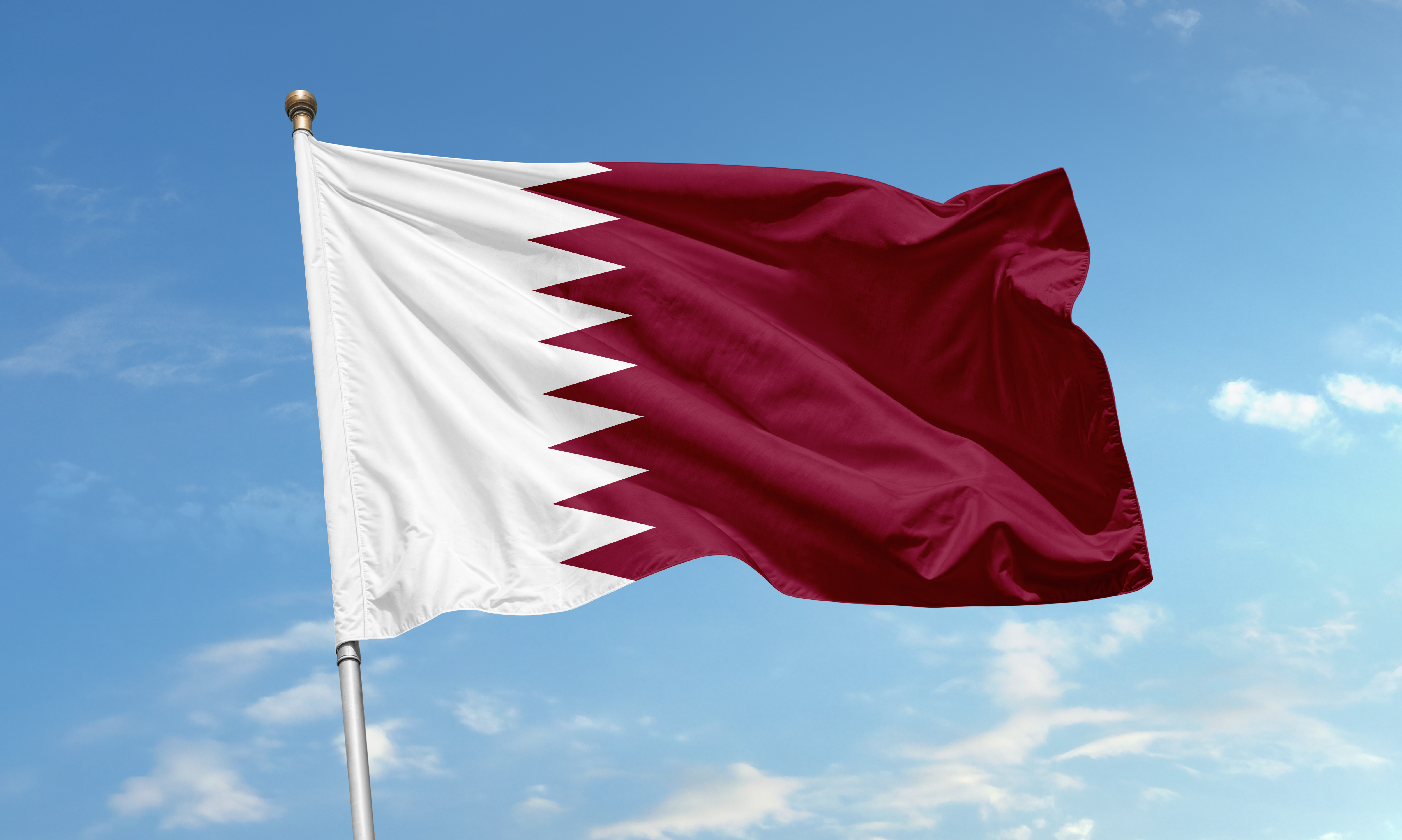 Qatar denies capturing Iranian pilots and says rescuers found one dead