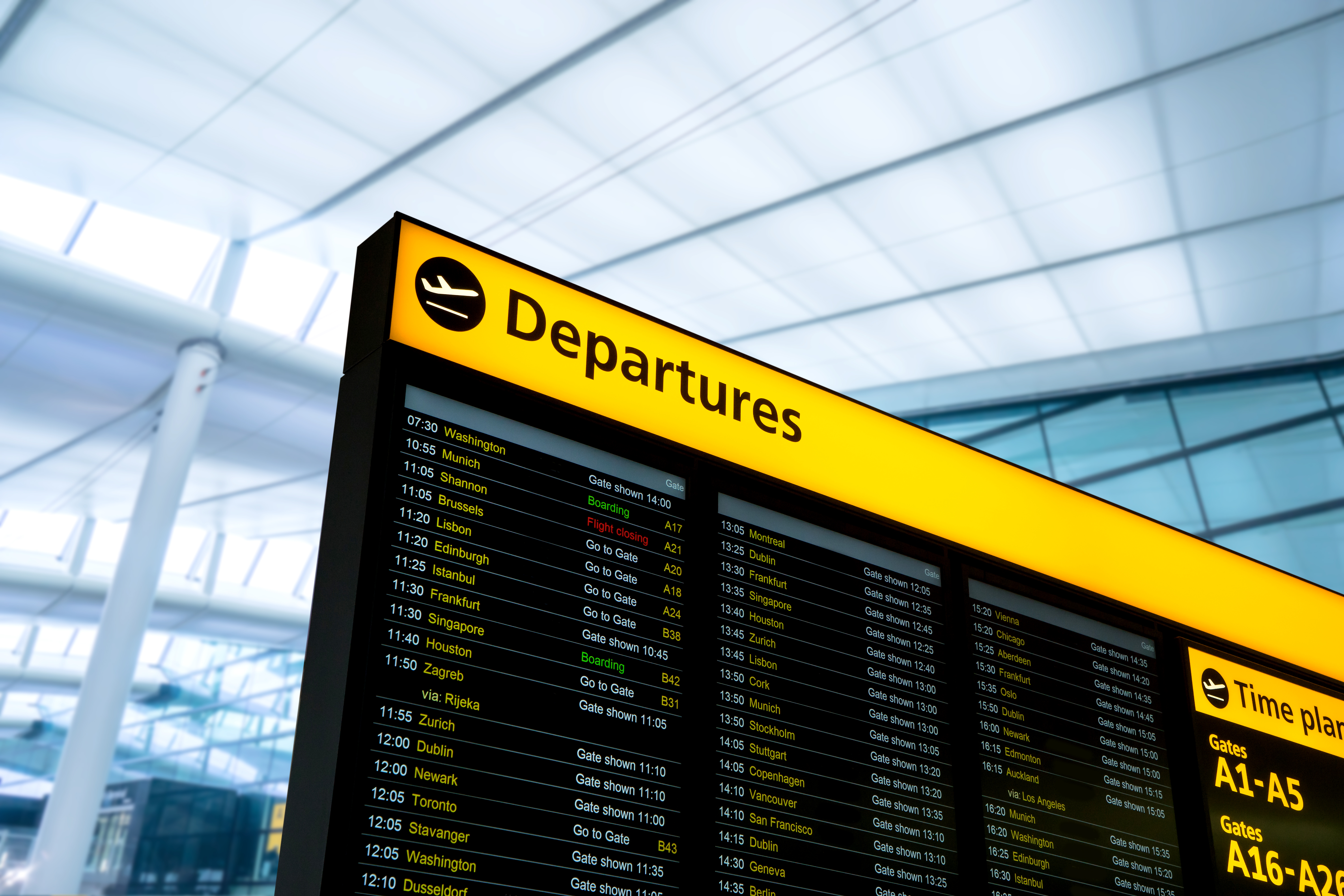 UK visa system mistakes woman for twin, strands her in Spain