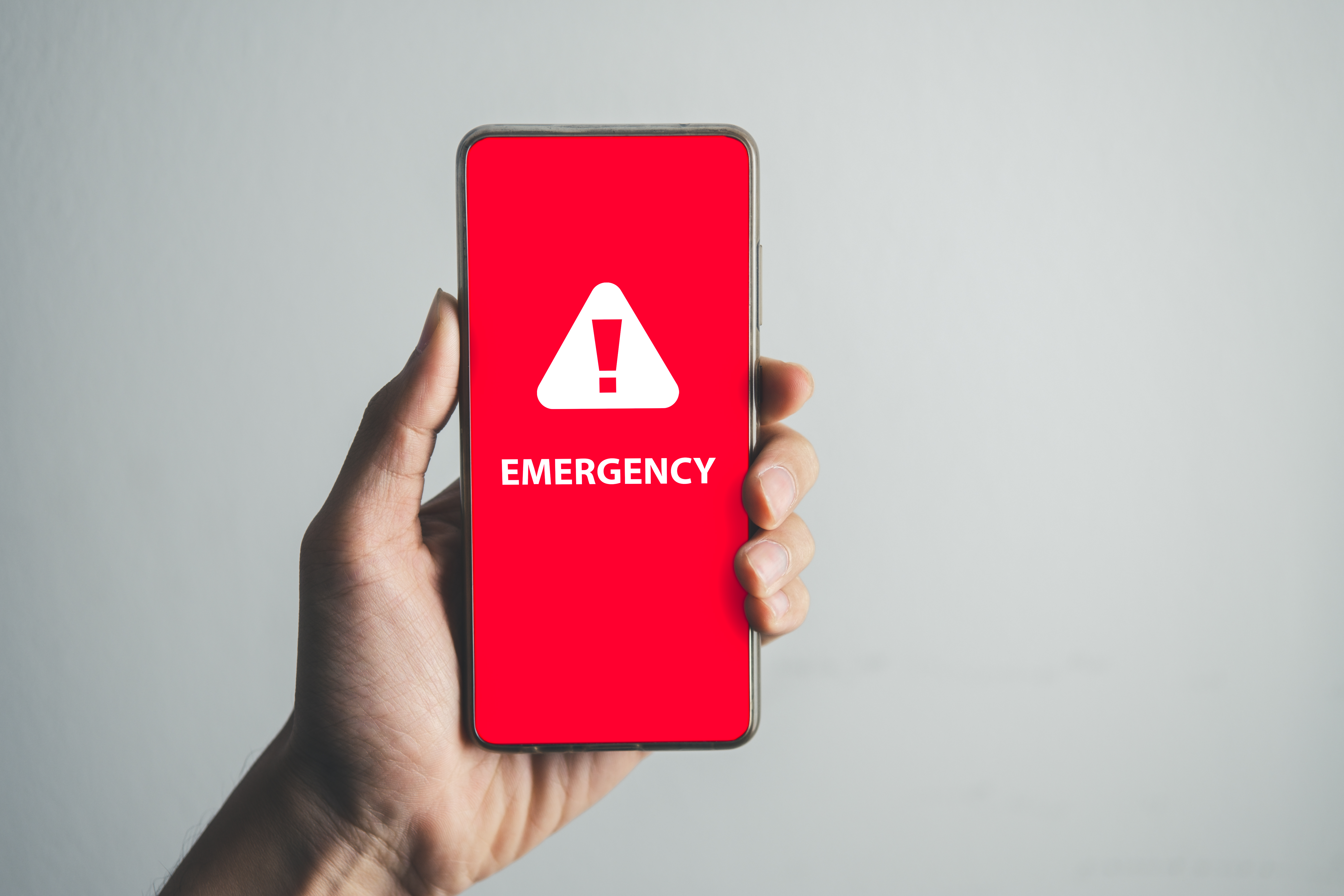Downing Street urges keeping phone alerts on after wildfire warning