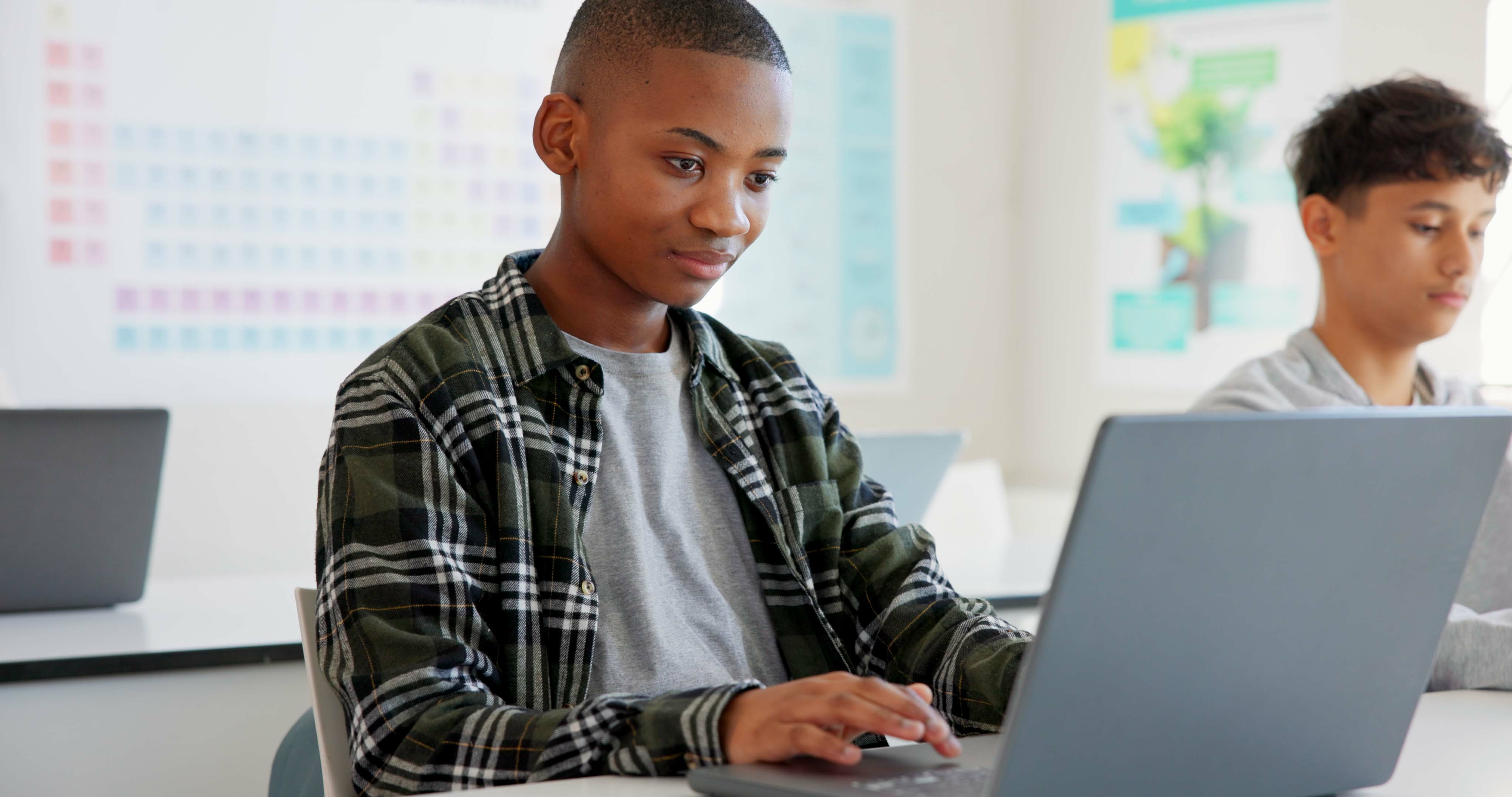 How do police turn teen hackers into professionals?