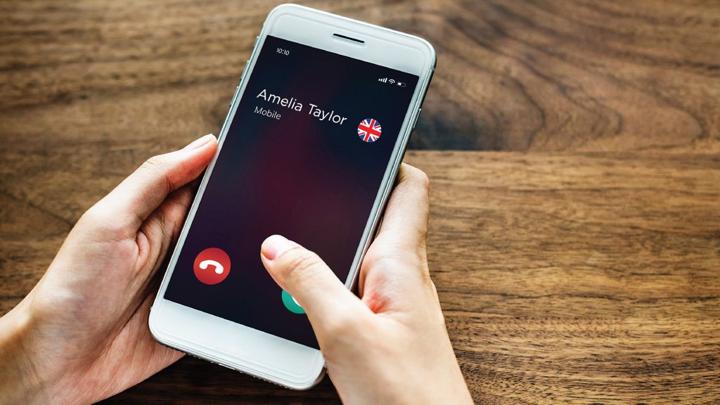 Wählen eines britischen Mobiltelefons aus den USA