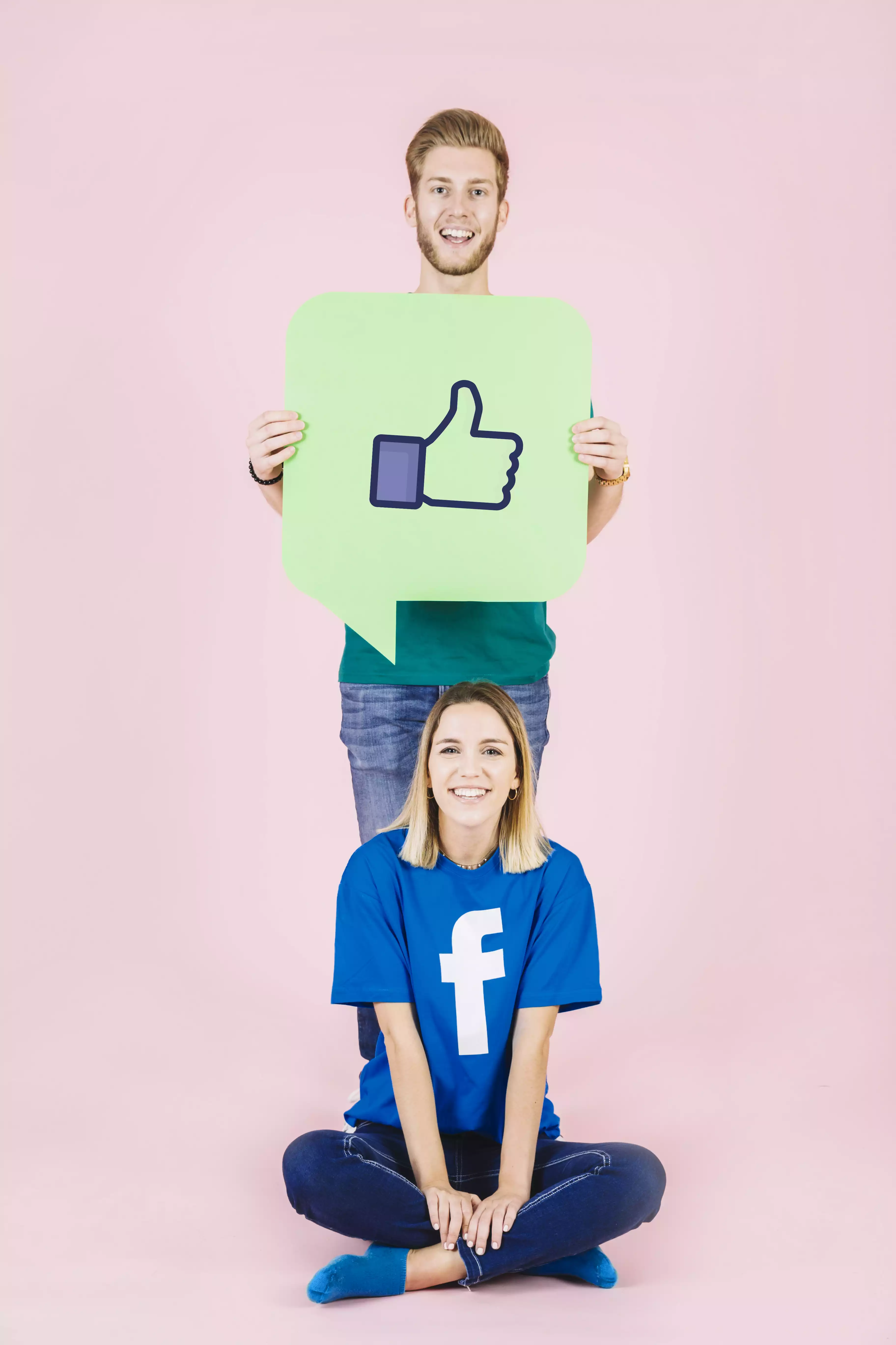 Facebook Video Views growth visualization - Social media marketing concept