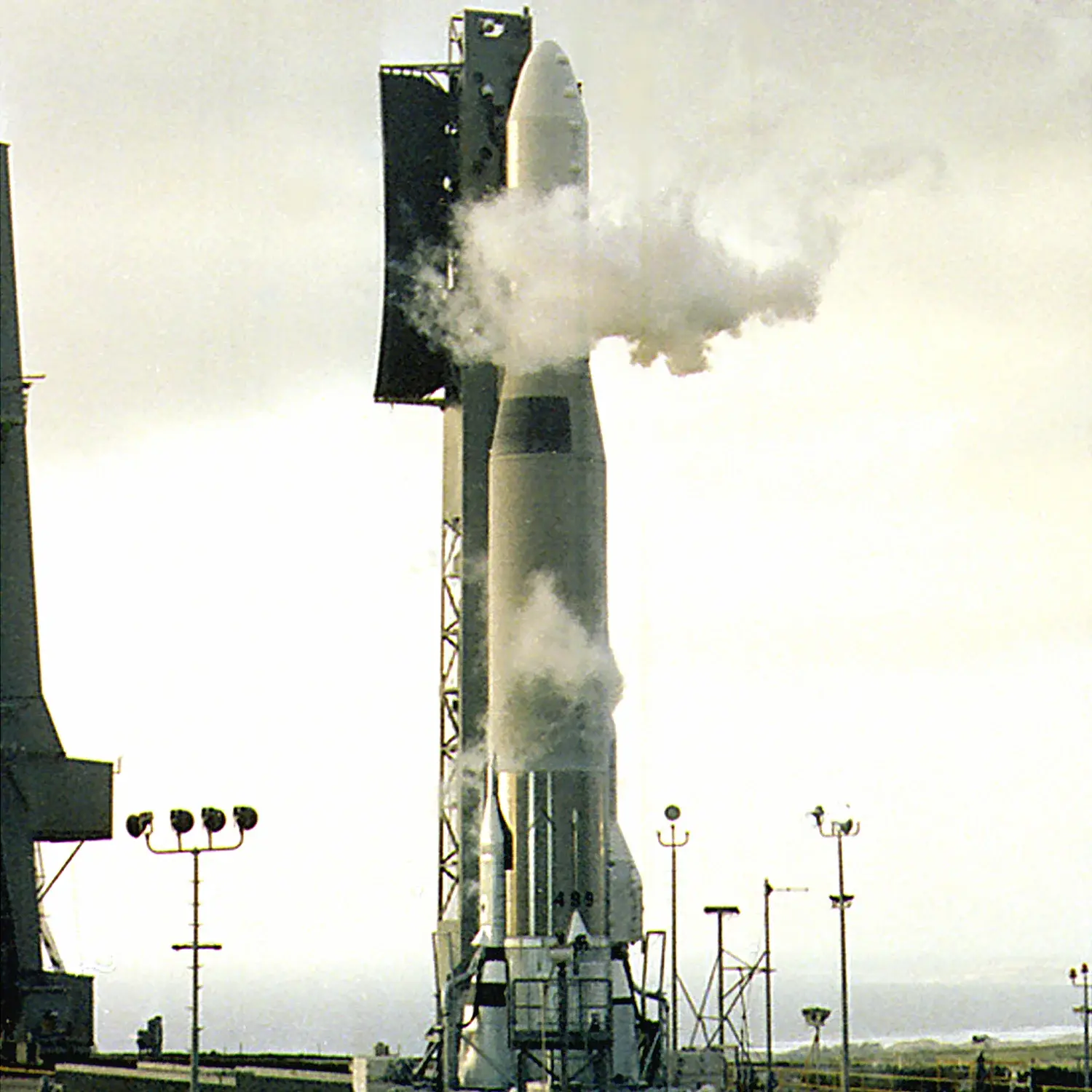 Atlas-OIS rocket