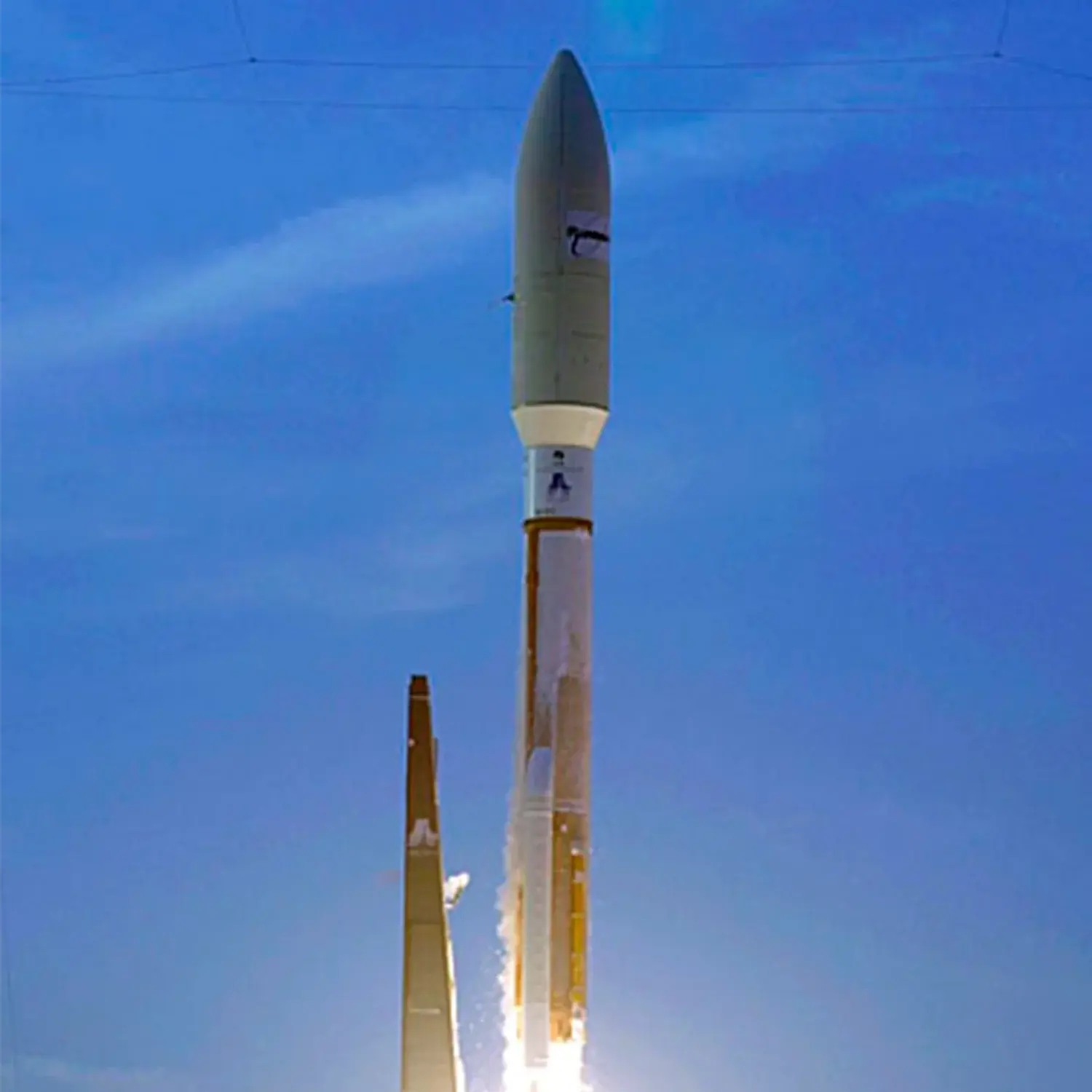 Atlas V 521 rocket by undefined