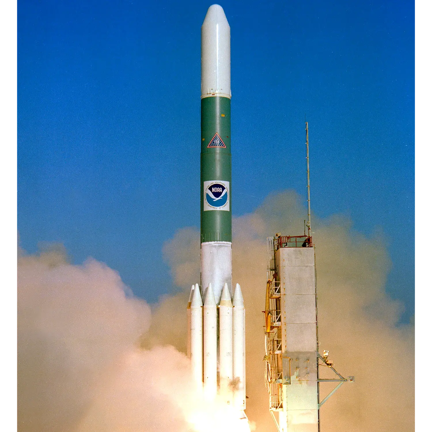 Delta 3914 rocket by undefined