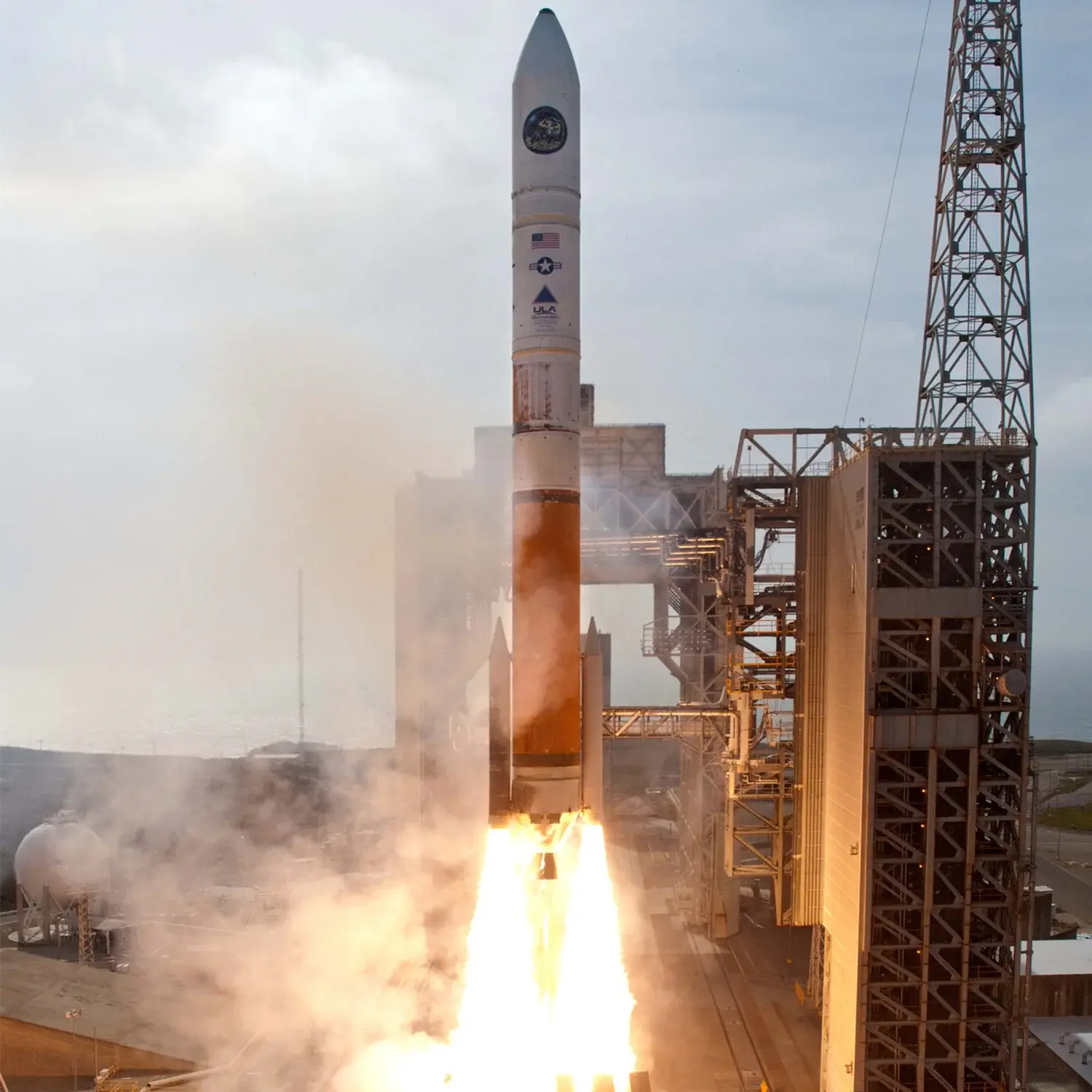 Delta IV Medium+ (5,2) rocket by undefined