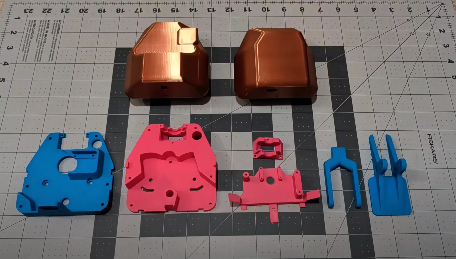 The parts that make up a Stringman robot