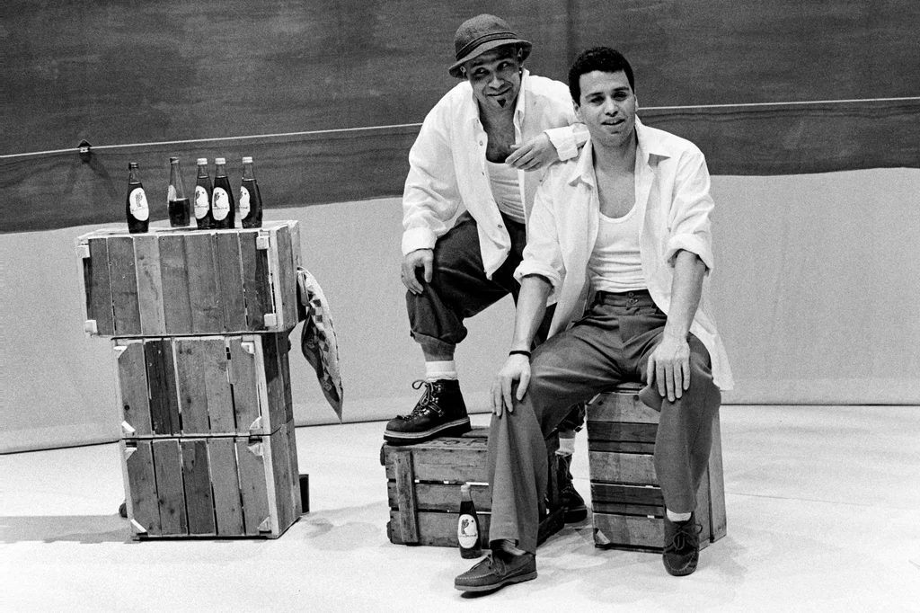 Linked image (Kadushi en DE Windt_Theatergroep Pruim_Marianne Seine_16