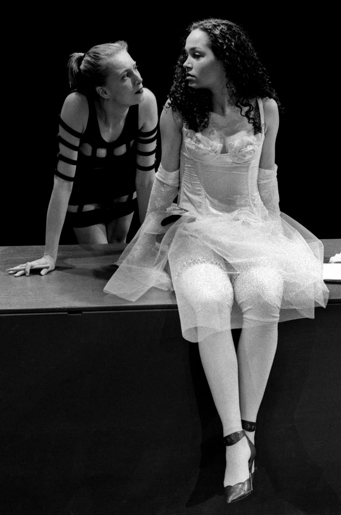 Linked image (De aap, zijn bruid en het systeem_Cosmic_Guilly Koster_9