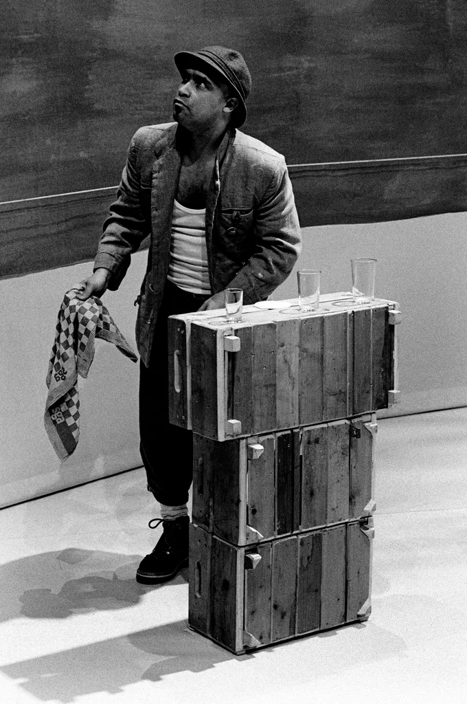 Linked image (Kadushi en DE Windt_Theatergroep Pruim_Marianne Seine_1