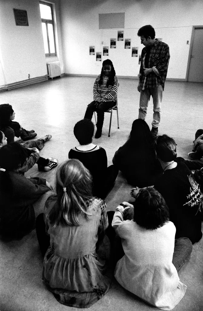 Linked image (Gameboys_Jongerentheater Artisjok Nultwintig_David Greaves en Nita Liem_13