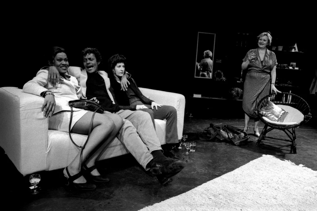 Linked image (Familie Samuels_Cosmic_Celil Toksöz_11